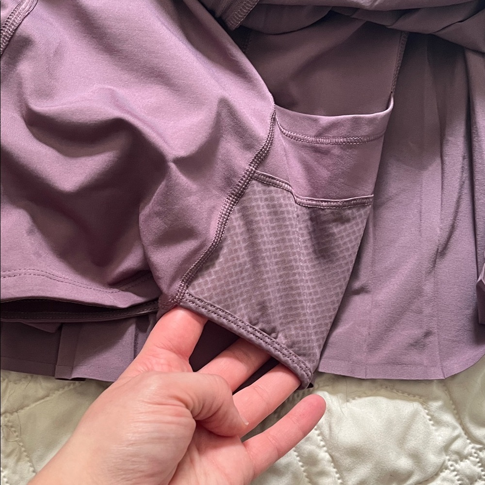 💞 2/$40 or 3/$50! Athleta Advantage Skort Pleated Tennis Skirt - Picture 3 of 7